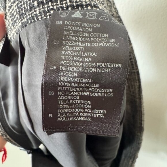 H&M Navy Tweed Mini Skirt with Embellished Waist  – Size 6 - Picture 7 of 15